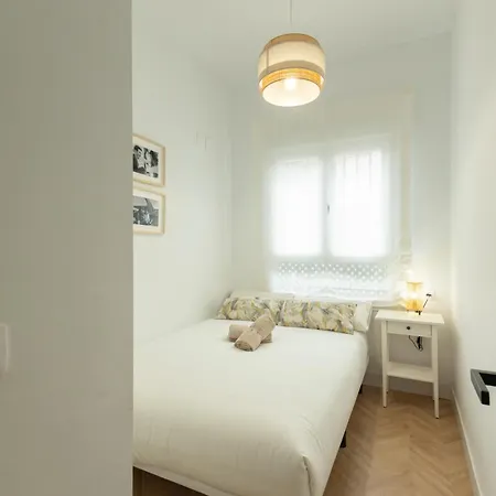 Apartment Charming 2 Bedrooms With Free Parking At Plaza Alameda By Ocityzen *
